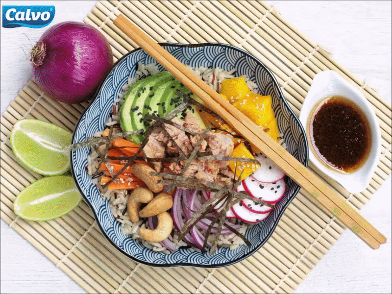 Poke bowl z tuňáka a tříbarevné rýže SOS